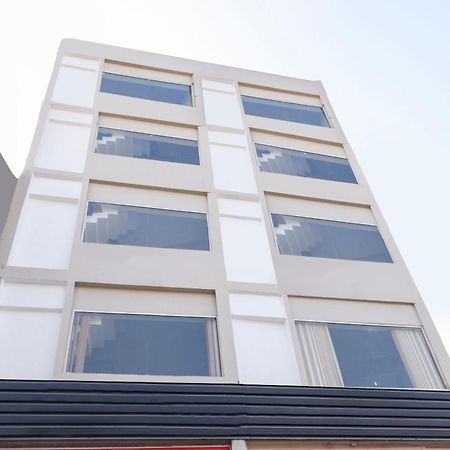 Landran Hotel O Red Ark מראה חיצוני תמונה